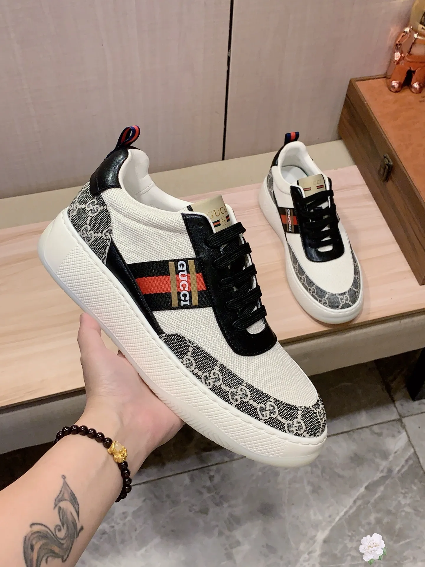 Men's Men's Shoes💰442💰💰🎩🎩[Lightning][Lightning] "Gucci*" The latest and most popular casual shoes, top brand [seduce] luxury~purchase, top~quality. [Strong] The upper is made of imported breathable cowhide with material ➕ breathable sheepskin lining (•) and fine workmanship. The original stylish and stylish soft rubber wear-resistant and non-slip outsole is light and comfortable on the feet. The real thing looks better when photographed in person. No. 143: Code: 38-44, 45 can be customized, 4️⃣ colors are available
